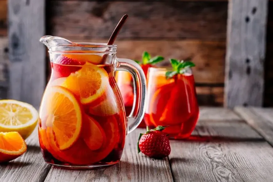 sangria cocktail.